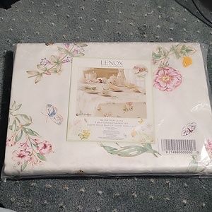 Lenox Butterfly Meadow Table Cloth